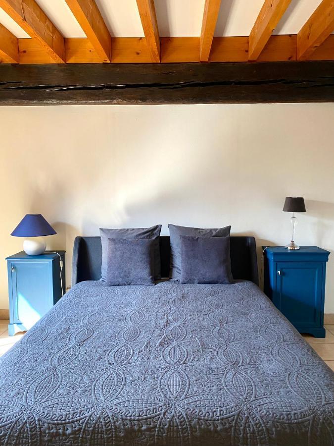 Bed and Breakfast Domaine Du Cellier De La Couronne Sézanne Exterior foto