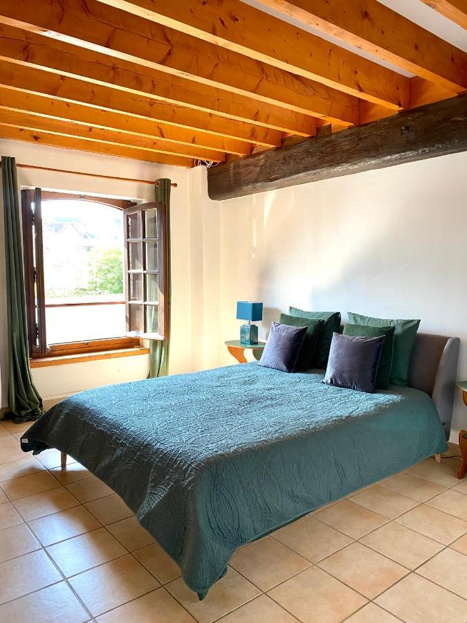 Bed and Breakfast Domaine Du Cellier De La Couronne Sézanne Exterior foto
